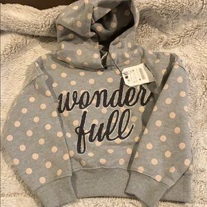 Sweatshirt with polka dots